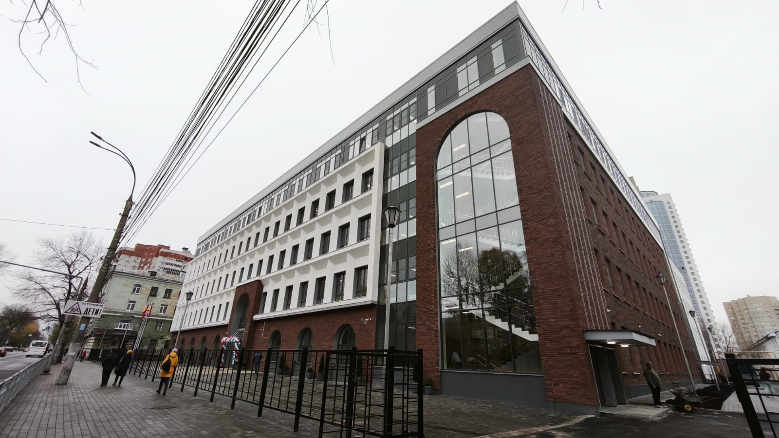 В Воронеже завершилась реконструкция школы № 45